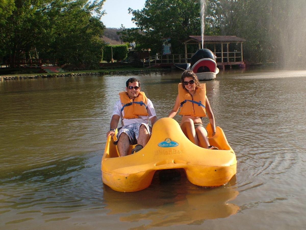 Resort Y Parque Acuatico Valle Dorado Эль-Росарио Экстерьер фото