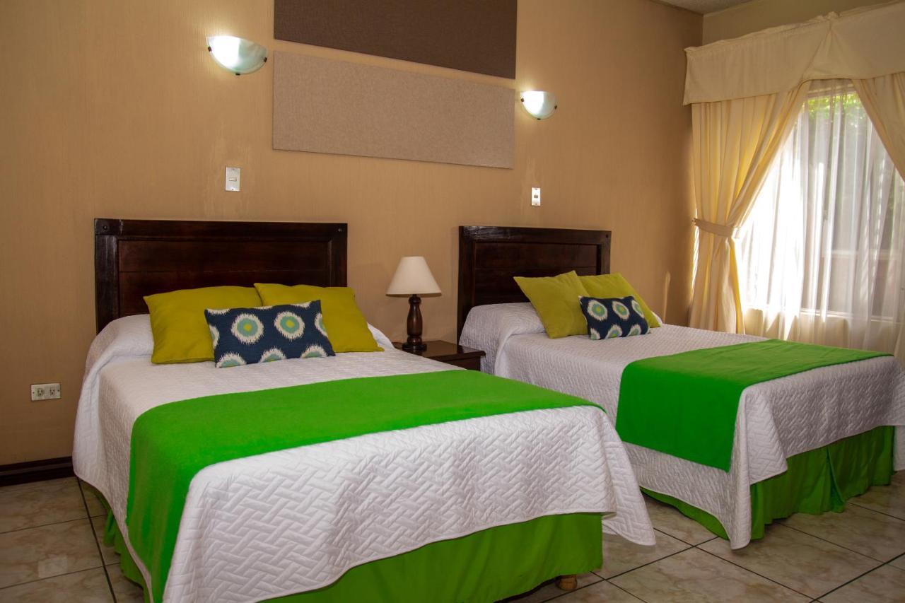 Resort Y Parque Acuatico Valle Dorado Эль-Росарио Экстерьер фото