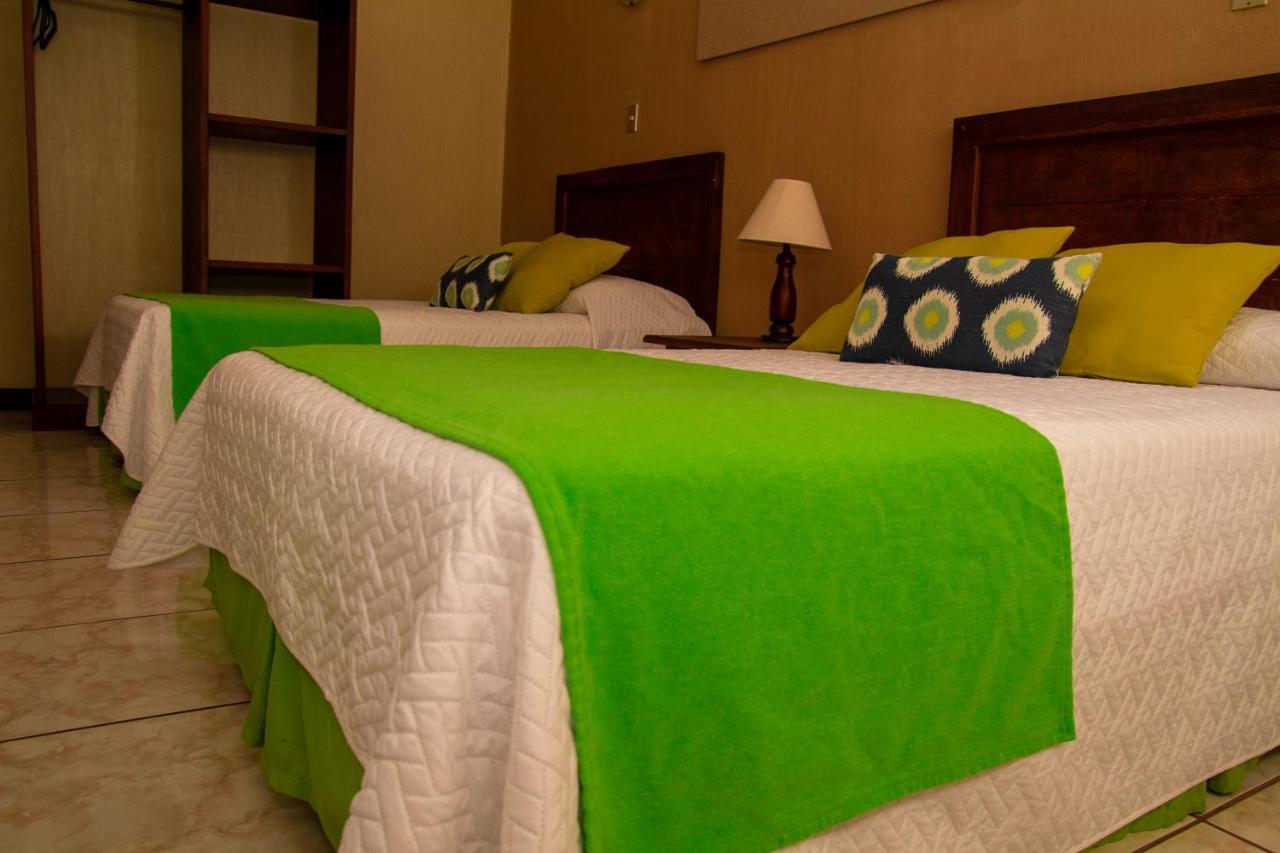 Resort Y Parque Acuatico Valle Dorado Эль-Росарио Экстерьер фото