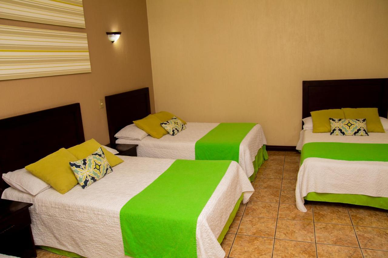 Resort Y Parque Acuatico Valle Dorado Эль-Росарио Экстерьер фото