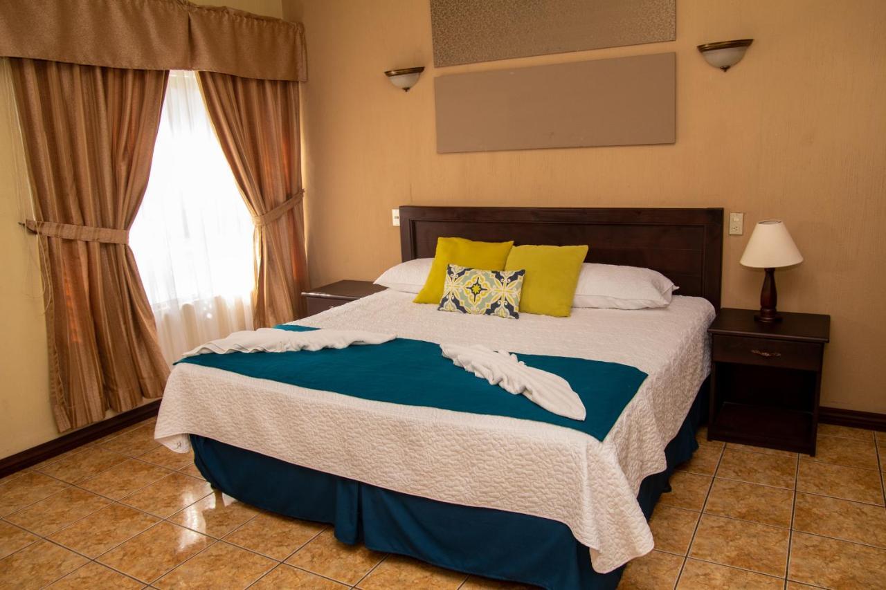 Resort Y Parque Acuatico Valle Dorado Эль-Росарио Экстерьер фото